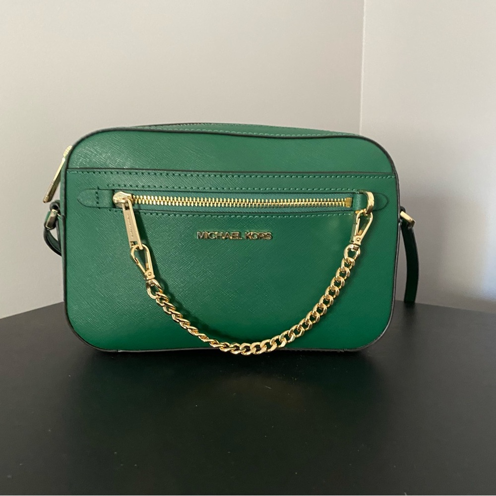 Kelly Green Michael Kors crossbody bag — like new